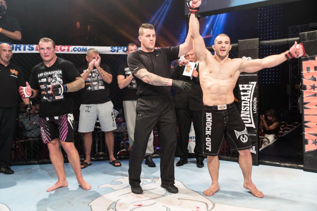 1-Chadwick-vs-Pascu-by-Mark-Blundell