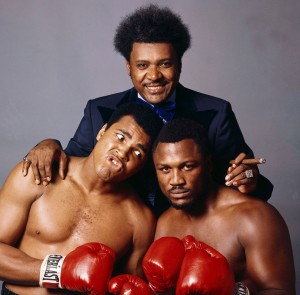 Muhammad Ali, Don King si Joe Frazier. 