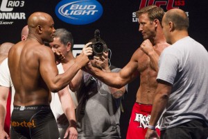 Ultimul meci castigat de Anderson Silva a fost impotriva lui Stephan Bonnar.