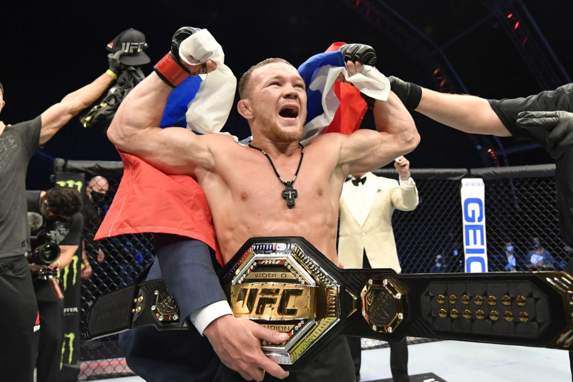 UFC 259 va avea 3 lupte pentru centura in main card!