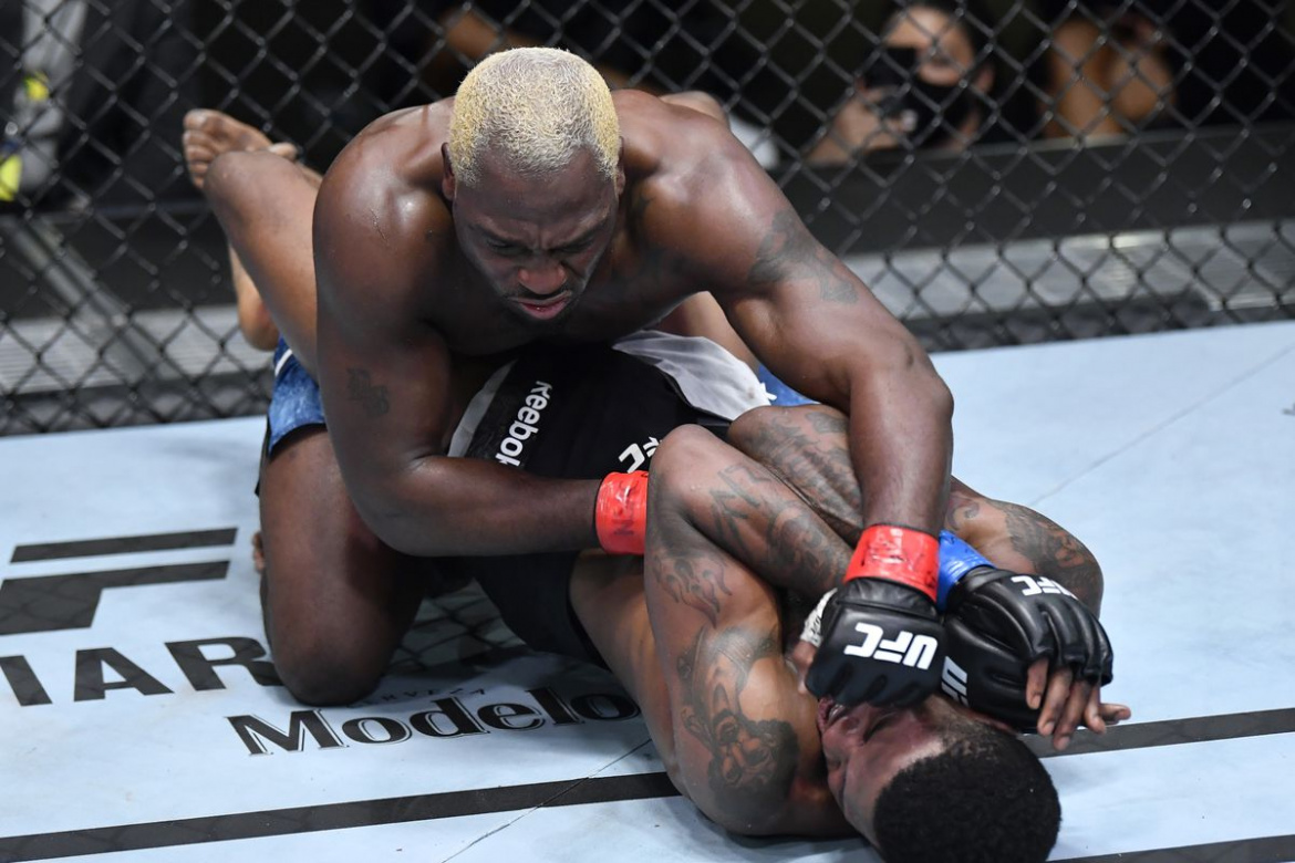 UFC Vegas 22: Derek Brunson s-a impus in fata starului in ascensiune Kevin Holland (VIDEO)