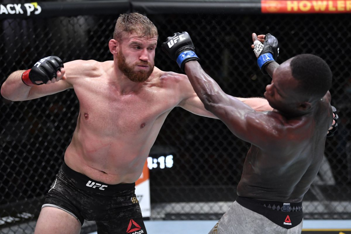UFC 259: Jan Blachowicz vs Israel Adesanya a produs surprize si controverse (VIDEO)