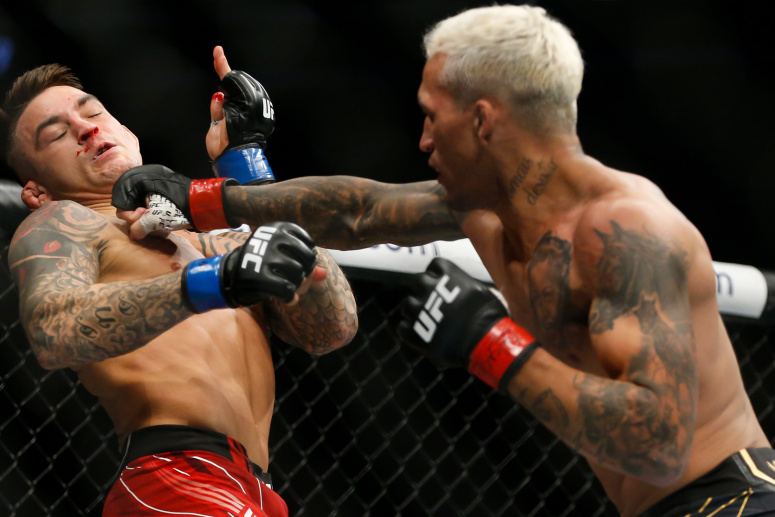 Vezi toate rezultatele de la UFC 269: Charles Oliveira vs Dustin Poirier! (VIDEO)