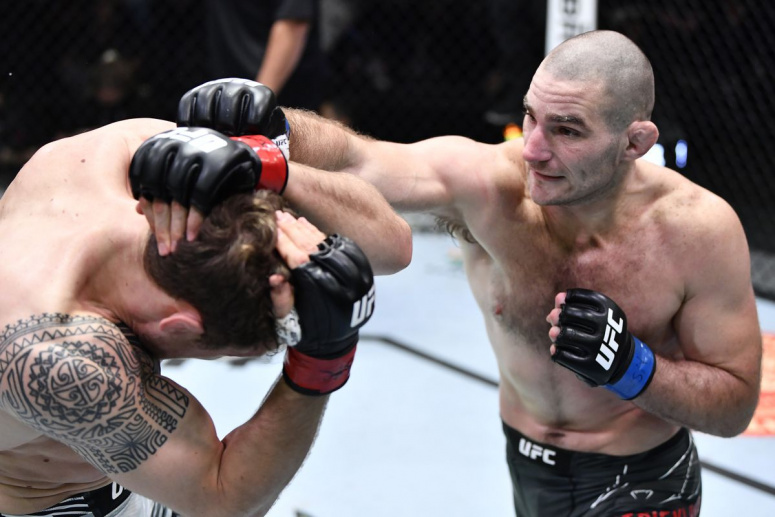 Vezi toate rezultatele de la UFC Fight Night: Jack Hermansson vs Sean Strickland! (VIDEO)