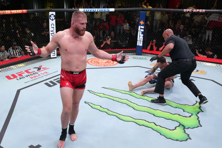 Rezultate UFC Fight Night: Jan Blachowicz vs Aleksandar Rakic. Vezi ce a facut Ion Cutelaba! (VIDEO)