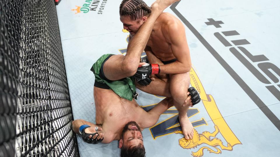 Vezi rezultatele de la gala UFC Long Island: Brian Ortega vs Yair Rodriguez (VIDEO)