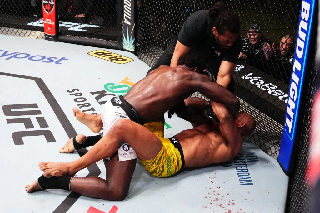 Vezi toate fazele si rezultatele de la gala UFC Fight Night: Jared Cannonier vs Gregory Rodrigues! (VIDEO)