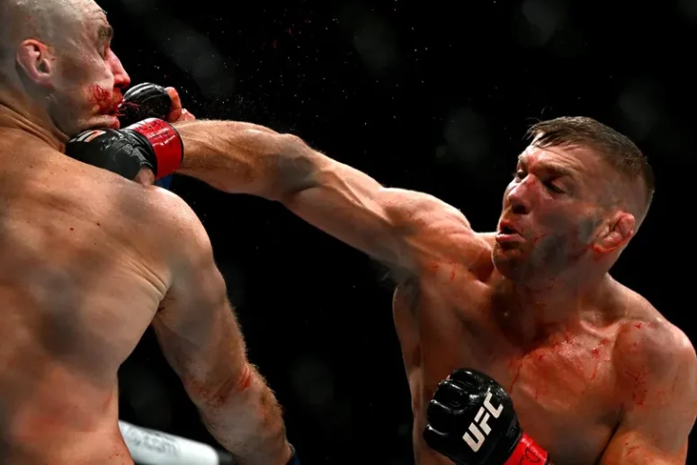 UFC 312: Dricus Du Plessis vs Sean Strickland 2! Vezi toate rezultatele aici! (VIDEO)