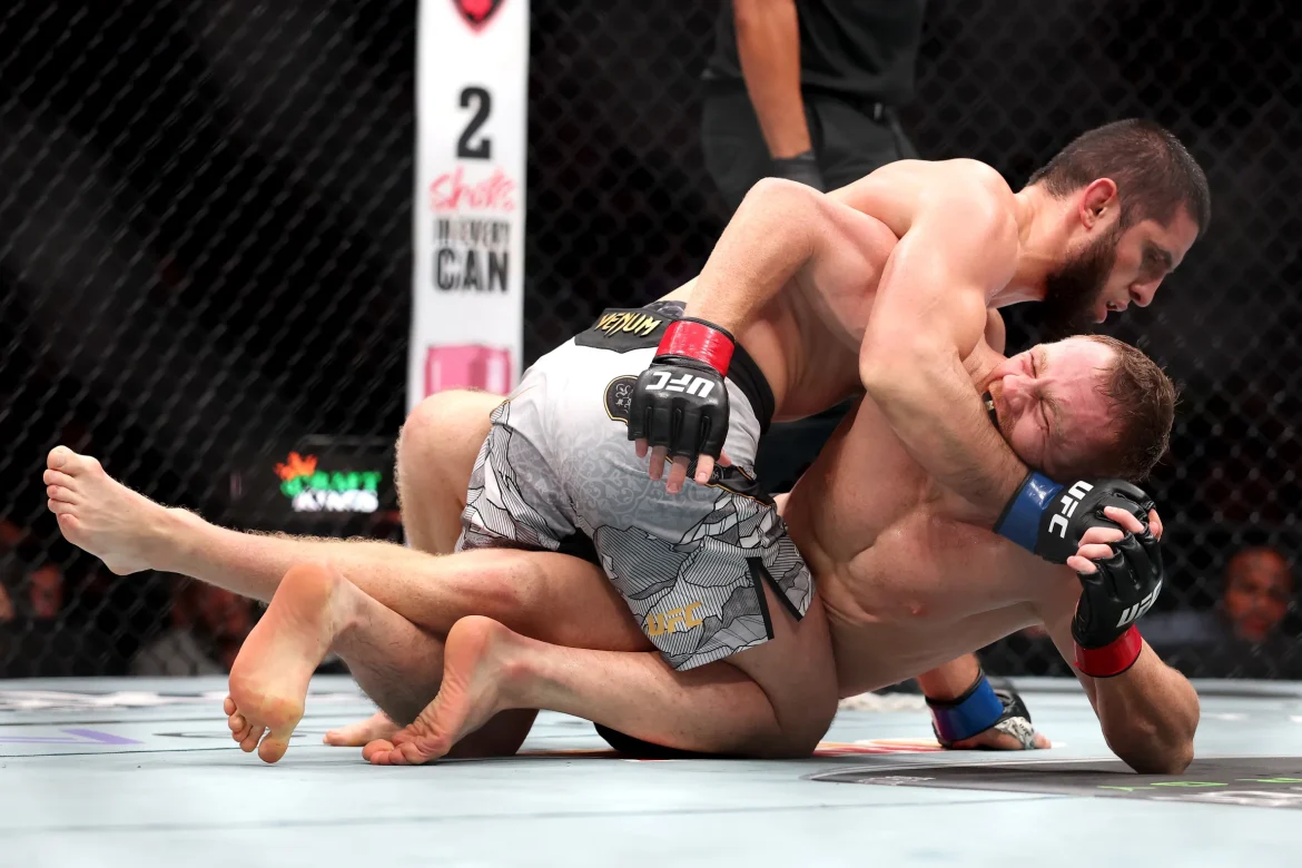 Rezultate complete UFC 322: Islam Makhachev si Valentina Shevchenko si-au dominat adversarii! (VIDEO)