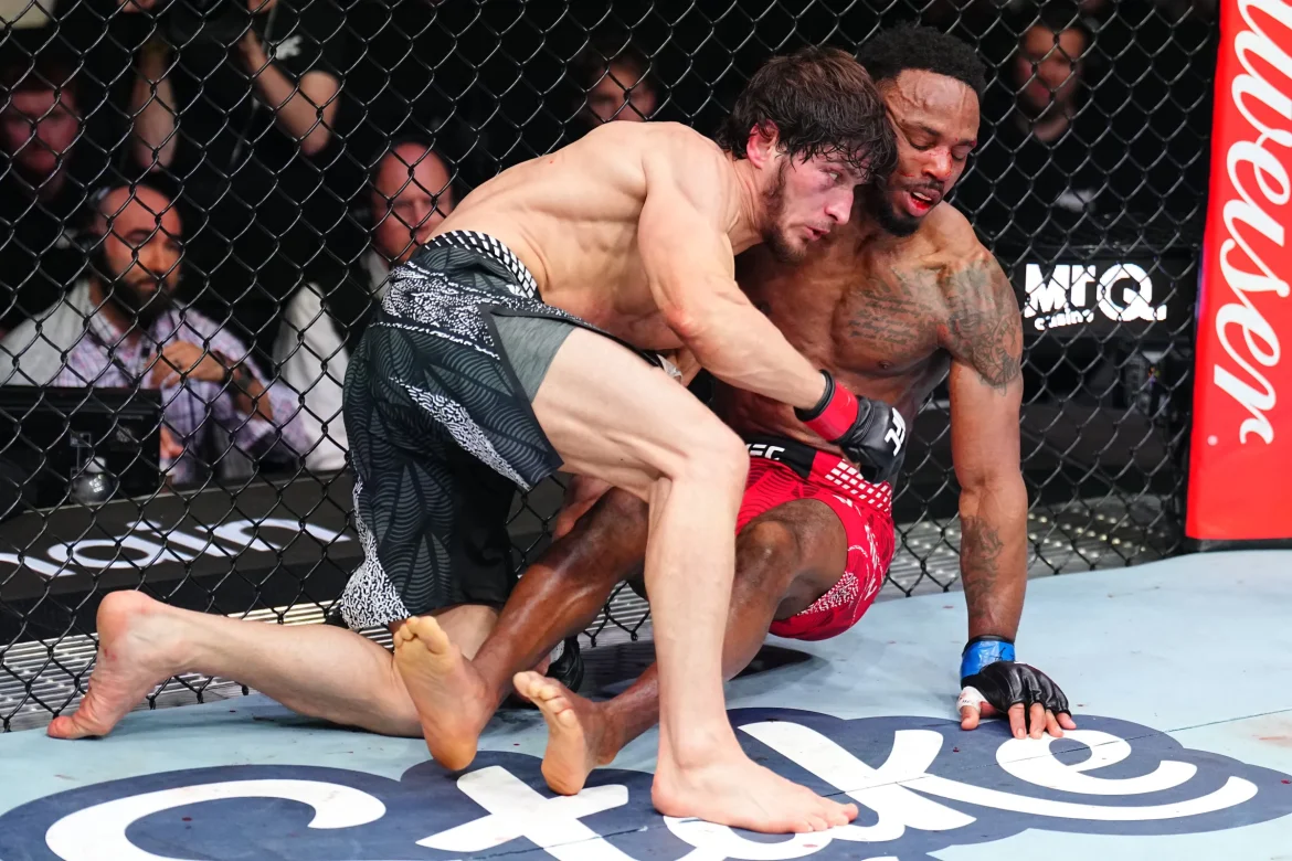 Vezi toate fazele de la gala UFC Fight Night: Movsar Evloev vs Lerone Murphy! (VIDEO)