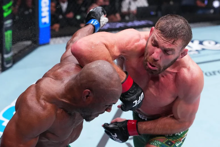 Vezi toate rezultatele de la gala UFC Oklahoma City: Dricus du Plessis vs Kamaru Usman, duelul fostilor campioni mondiali! (VIDEO)